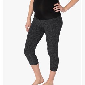 Beyond Yoga space dye maternity capris